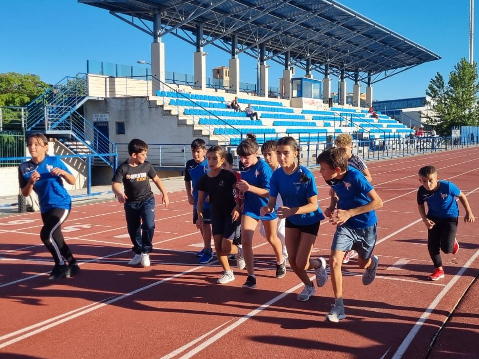 niños en salida de carrera